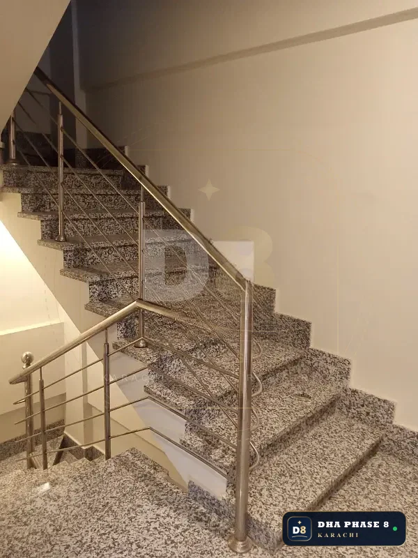 1,000 Sq Ft Office Floor for Rent in Phase 8