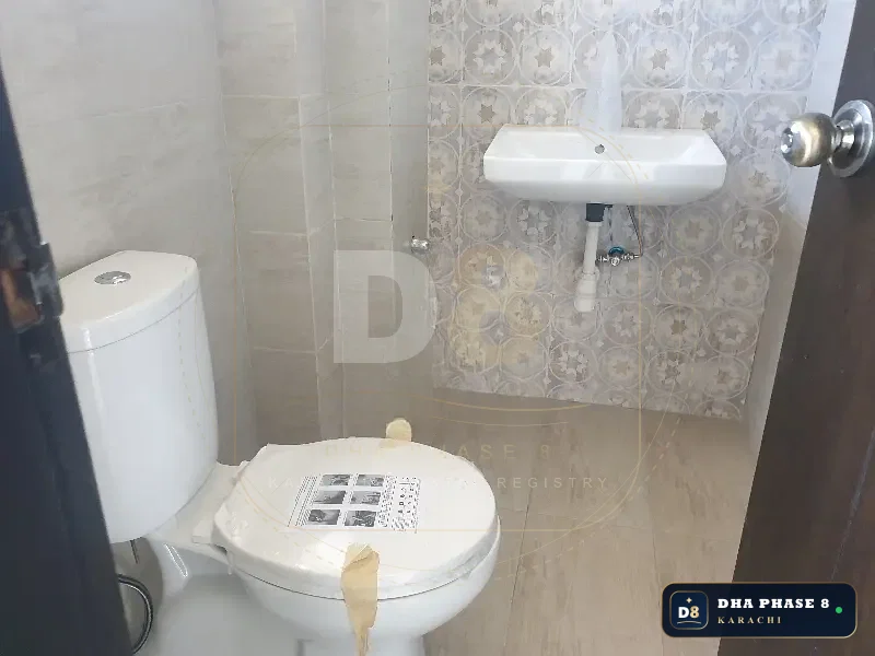 2,000 Sq Ft Office Floor for Rent in Zone A | West Open