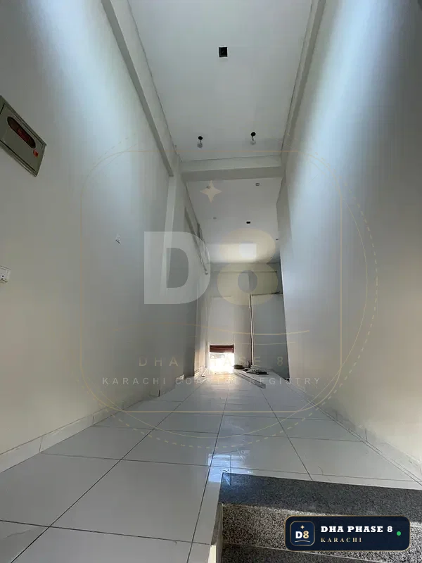 50 Sq Yd Retail Showroom / Shop for Rent in Phase 8