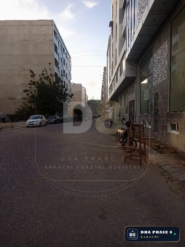 59 Sq Yd Retail Showroom / Shop for Rent in Phase 8 | Full Basement
