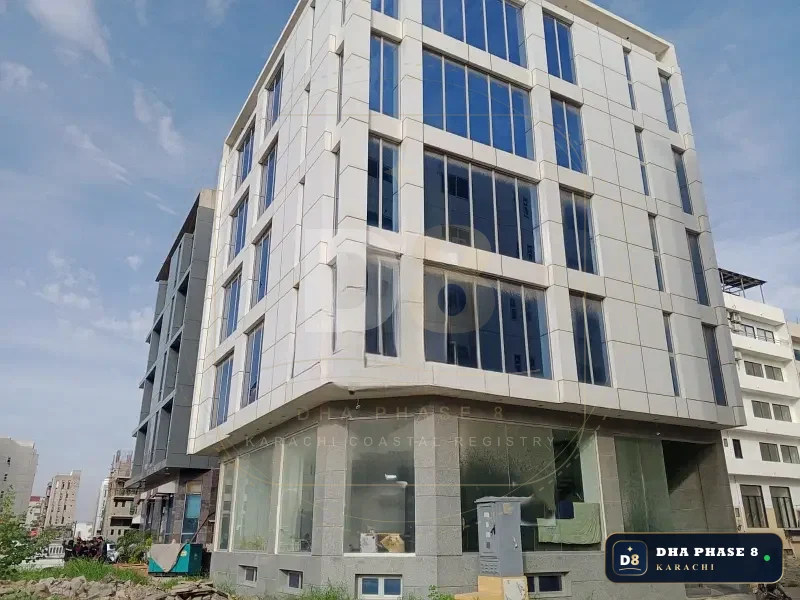 200 Sq Yd Commercial Plaza for Rent in Phase 8