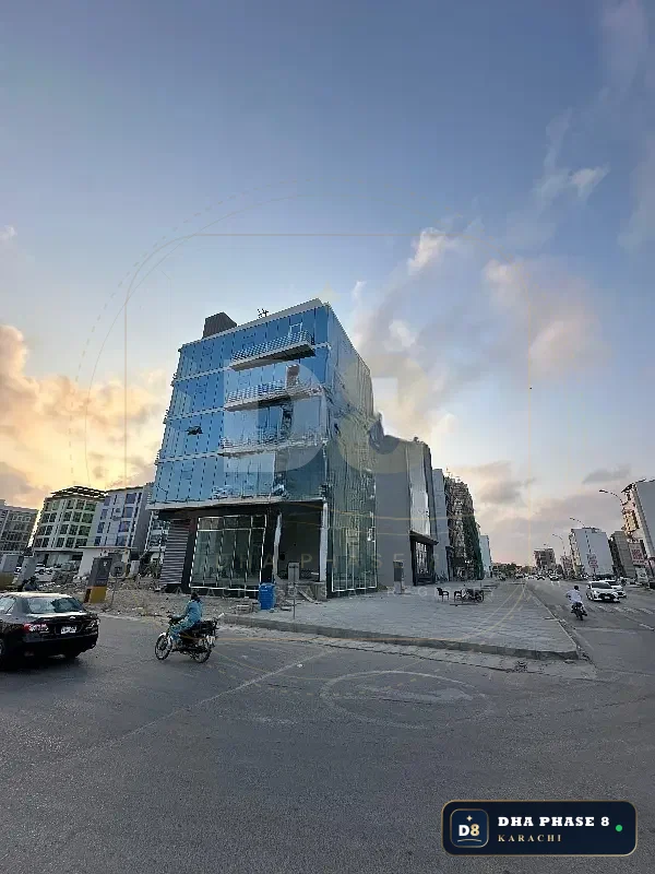2,150 Sq Ft Office Floor for Rent in Zulfiqar Commercial | Brand New