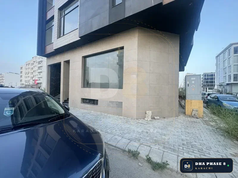 222 Sq Yd Retail Showroom / Shop for Rent in Phase 8 | Brand New