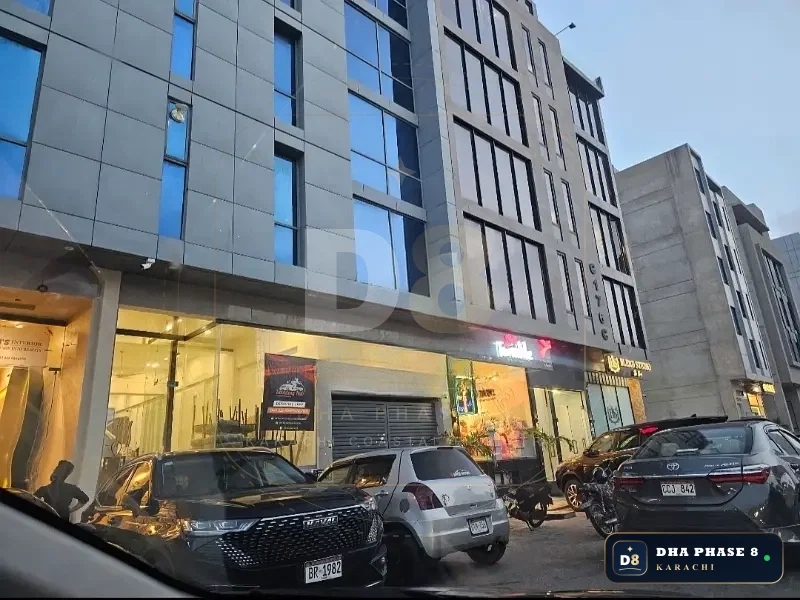 183 Sq Yd Retail Showroom / Shop for Rent in Phase 8 | Brand New