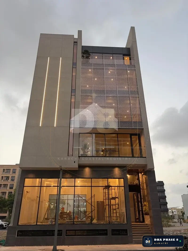 200 Sq Yd Commercial Plaza for Rent in Zulfiqar Commercial | Brand New