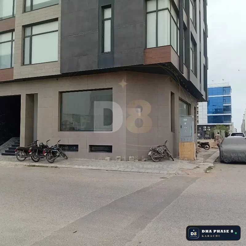 183 Sq Yd Retail Showroom / Shop for Rent in Al-Murtaza Commercial