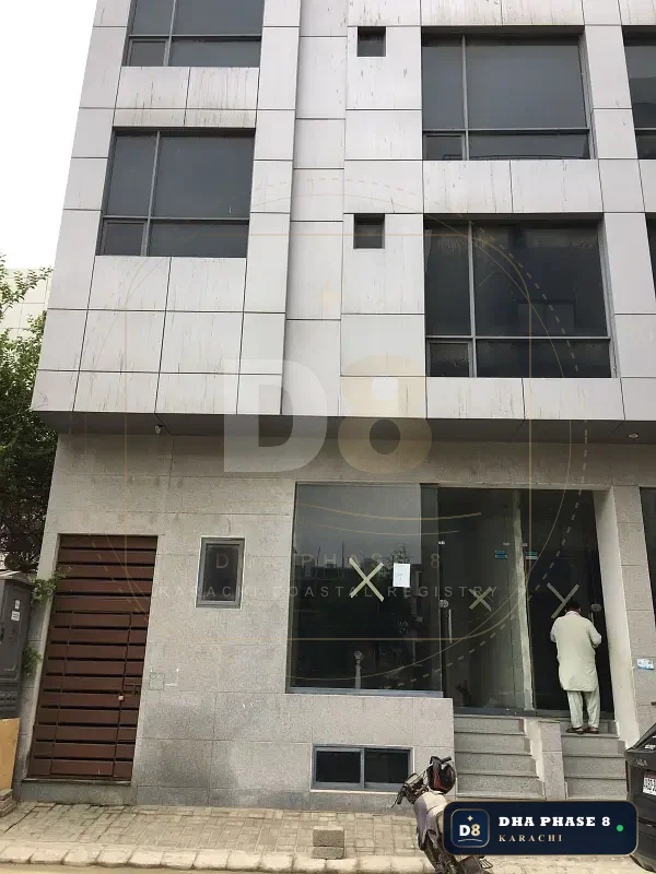 200 Sq Yd Commercial Plaza for Rent in Phase 8 | Brand New