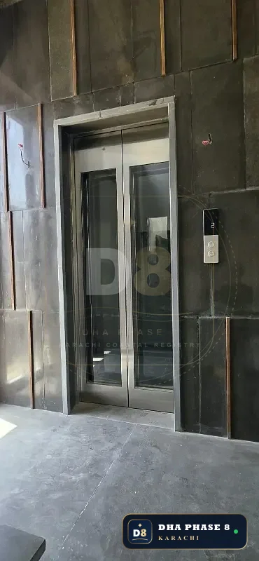 600 Sq Ft Office Floor for Rent in Zulfiqar Commercial | Brand New