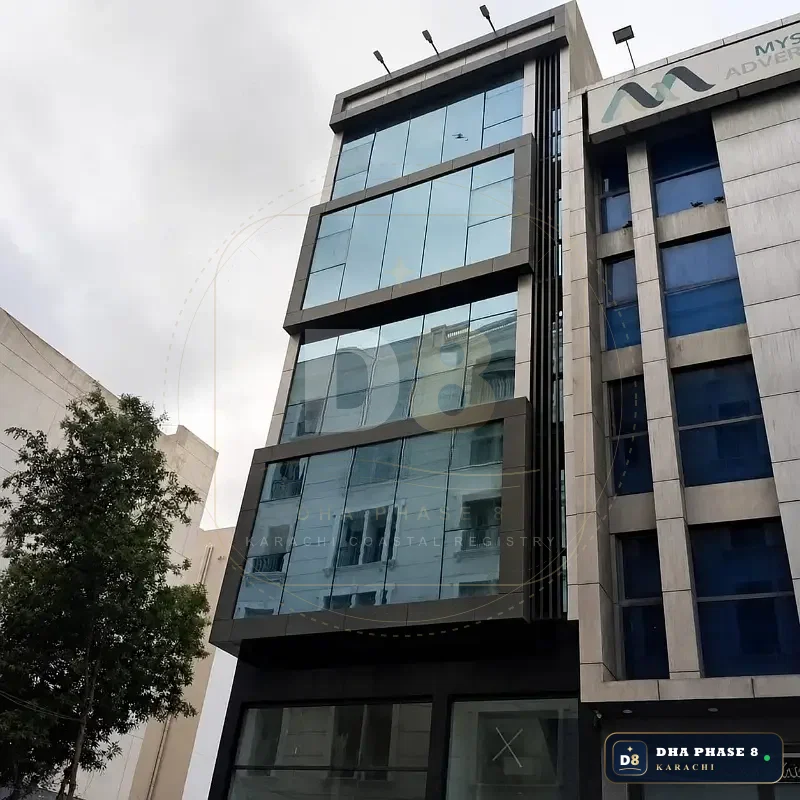100 Sq Yd Commercial Plaza for Rent in Phase 8 | Brand New