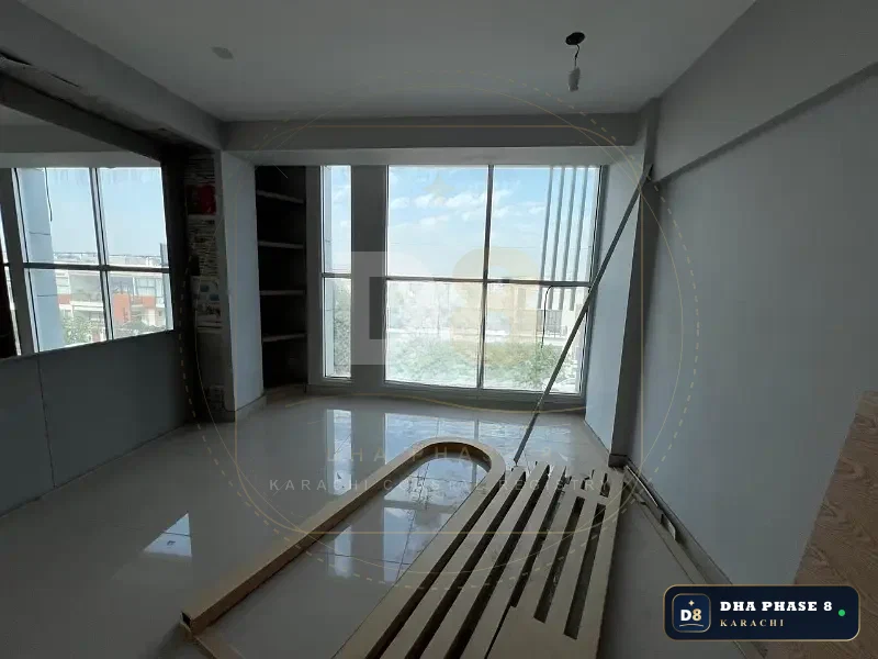 2,200 Sq Ft Office Floor for Sale in Phase 8