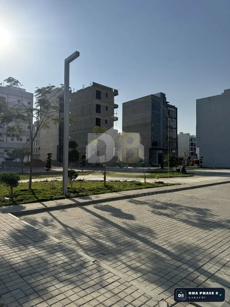 100 Sq Yd Commercial Plaza for Sale in Zulfiqar Commercial | Brand New