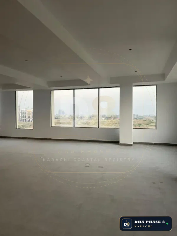 200 Sq Yd Commercial Plaza for Sale in Faisal Commercial