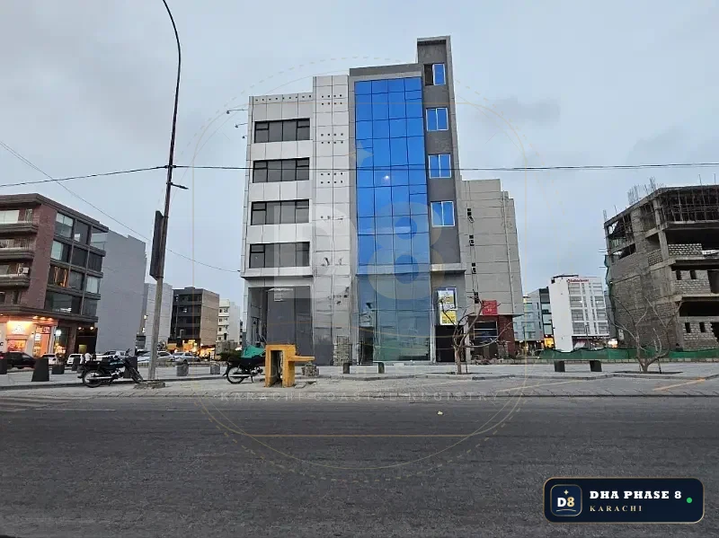 100 Sq Yd Commercial Plaza for Sale in Zulfiqar Commercial | Brand New