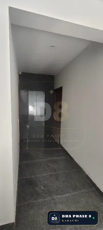 525 Sq Ft Office Floor for Sale in Zulfiqar Commercial | Brand New