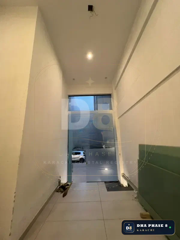 58 Sq Yd Retail Showroom / Shop for Sale in Zulfiqar Commercial | Full Basement