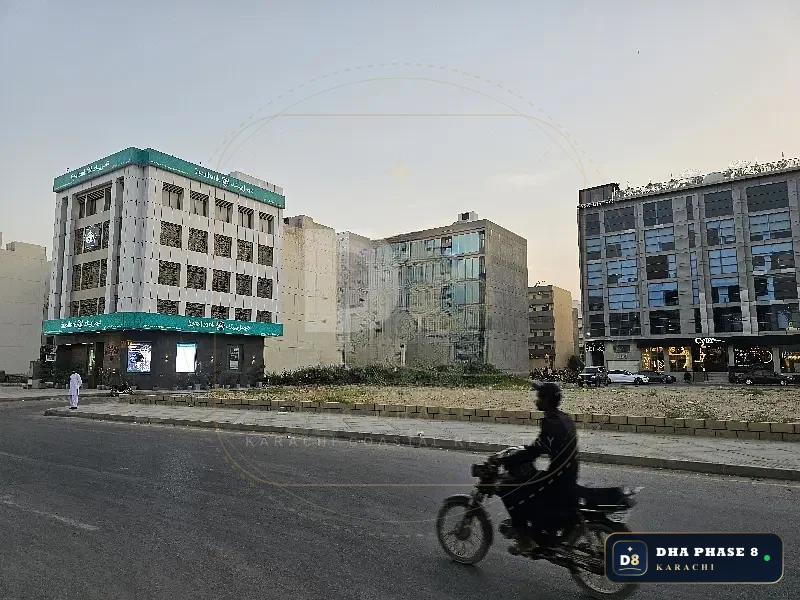200 Sq Yd Commercial Plaza for Rent in Phase 8 | Brand New
