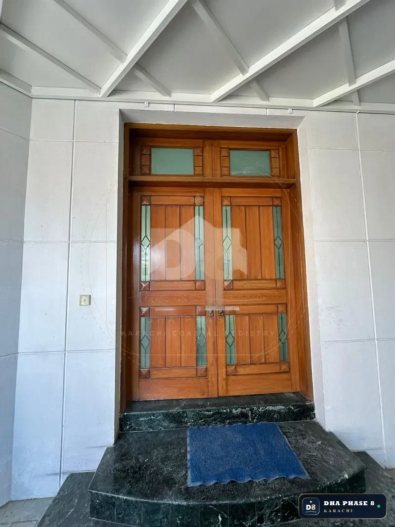 500 Sq Yd 4 Bed Designer Villa in Phase 8 | Full Basement