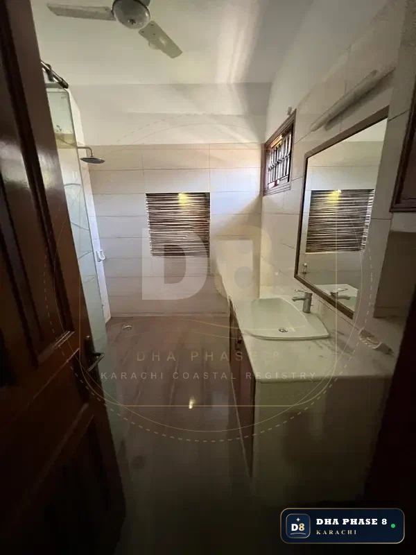 500 Sq Yd 6 Bed Designer Villa in Phase 8 | Full Basement