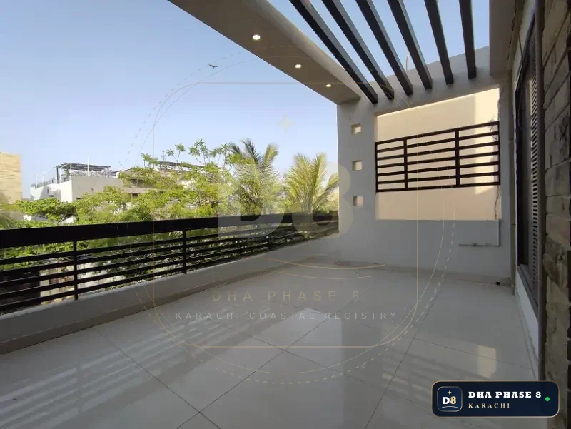500 Sq Yd 6 Bed Designer Villa in Phase 8
