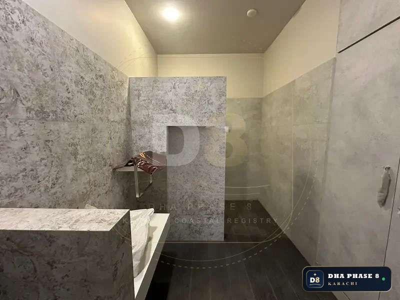 500 Sq Yd 5 Bed Designer Villa in Phase 8 | Brand New