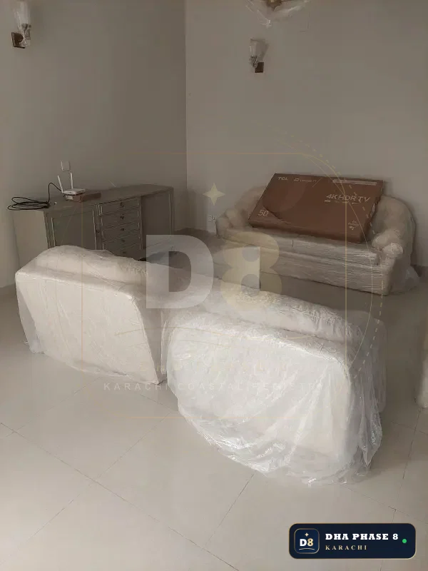 500 Sq Yd Upper Portion in Phase 8 | Brand New