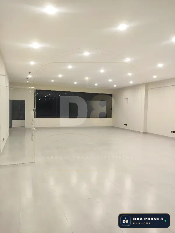 183 Sq Yd Retail Showroom / Shop for Rent in Phase 8 | Brand New