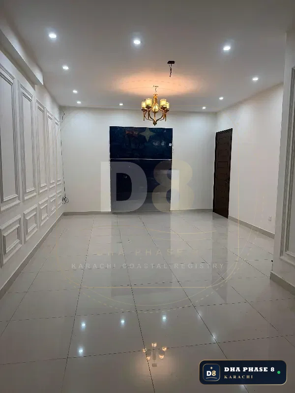 100 Sq Yd 4 Bed Designer Villa in Phase 8