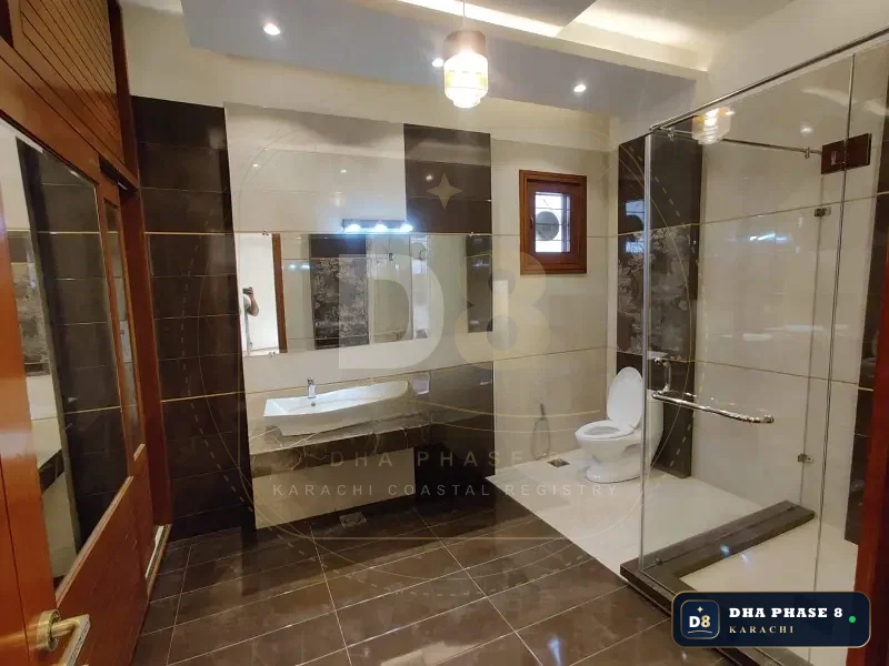 500 Sq Yd Lower Portion in Phase 8 | Brand New