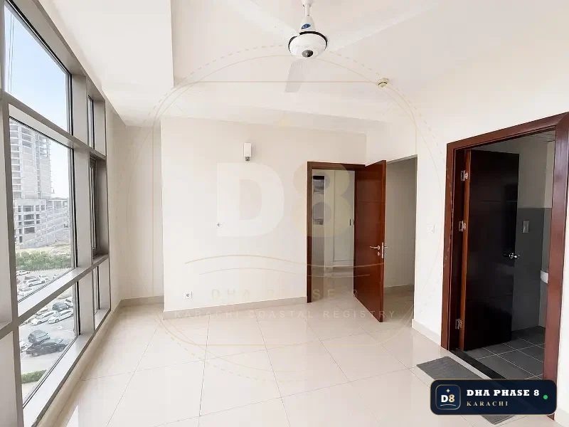 2,200 Sq Ft 3 Bed Apartment in Emaar Crescent Bay