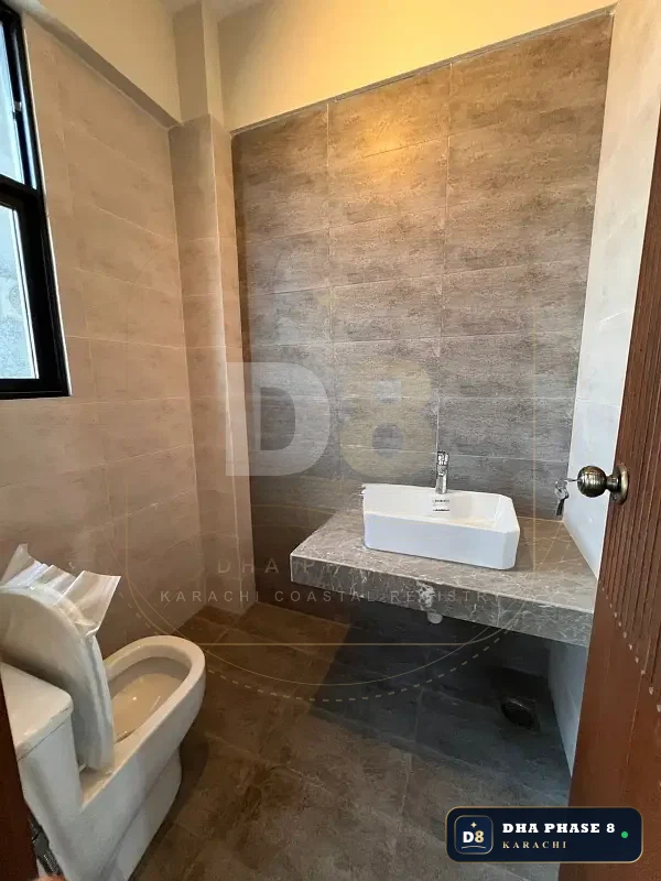 1,020 Sq Ft Office Floor for Rent in Phase 8 | Brand New