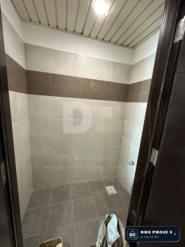 12 Marla 3 Bed Apartment in Phase 8 | Direct Sea View