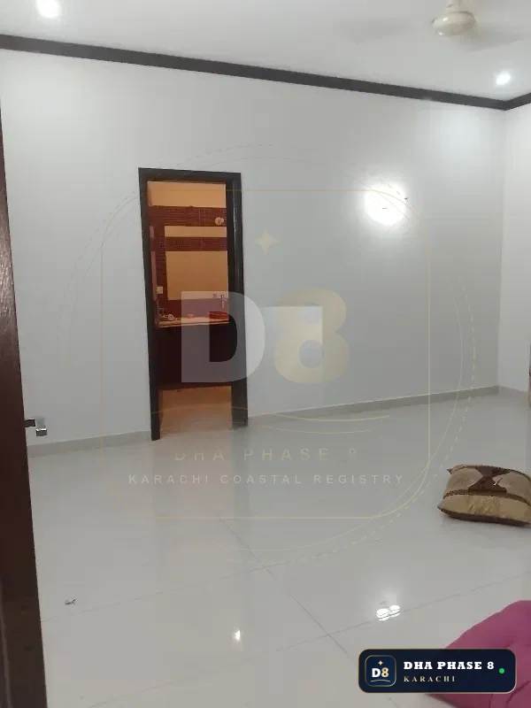 500 Sq Yd 6 Bed Designer Villa in Khayaban-e-Qasim