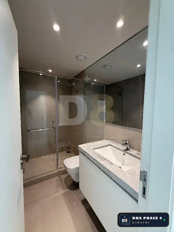 1,850 Sq Ft 3 Bed Apartment in Emaar Crescent Bay (The Views)
