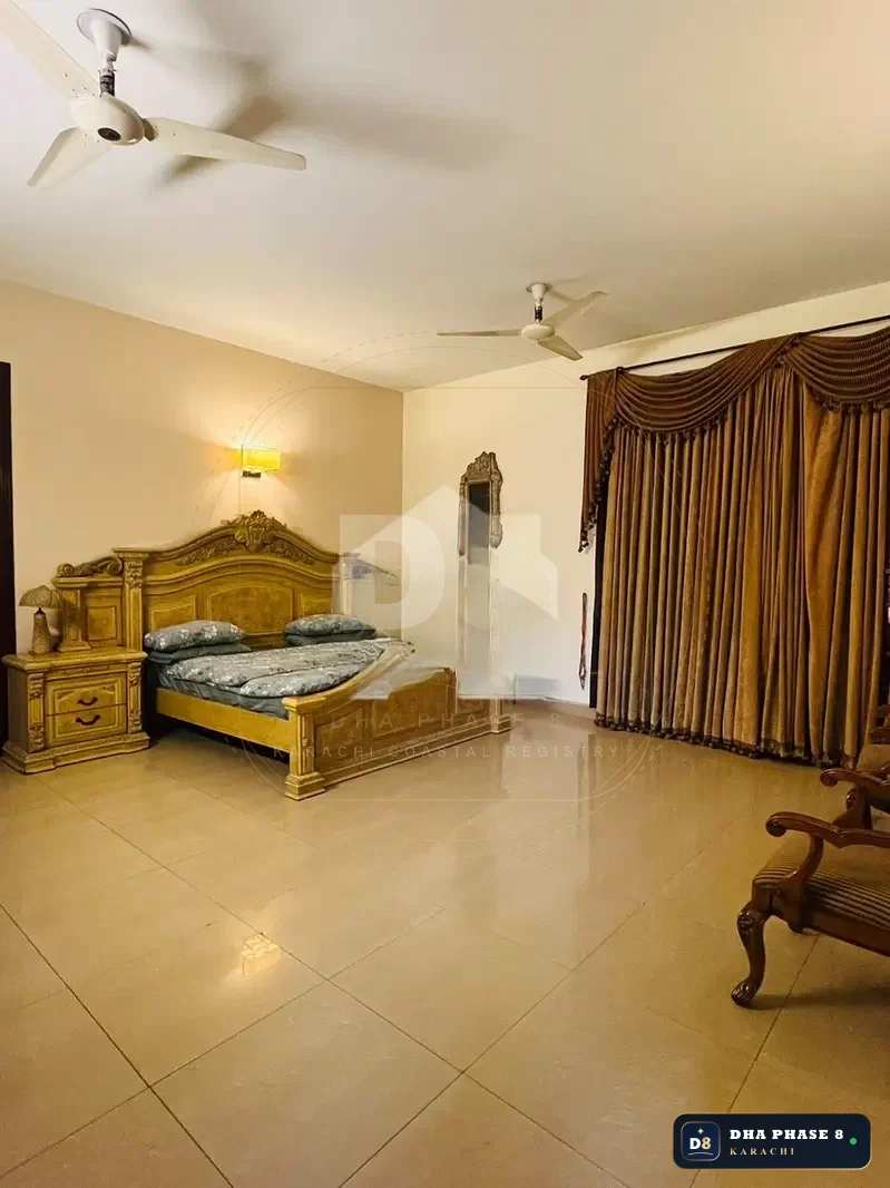 1,000 Sq Yd 6 Bed Designer Villa in Khayaban-e-Qasim | Ready to Move