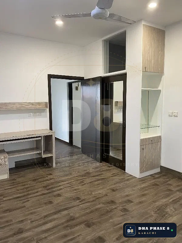 500 Sq Yd Upper Portion in Phase 8 | Brand New