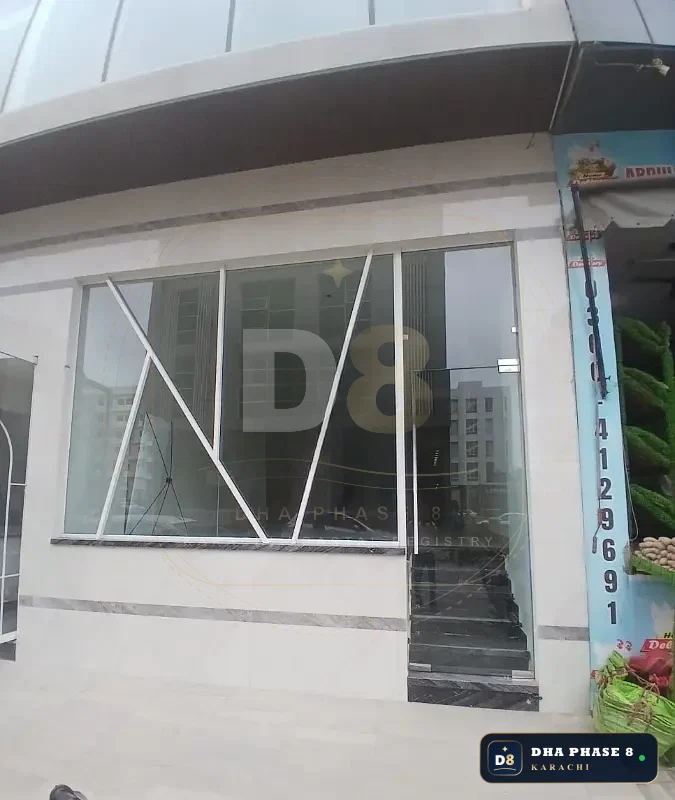 200 Sq Yd Commercial Plaza for Rent in Phase 8 | Brand New