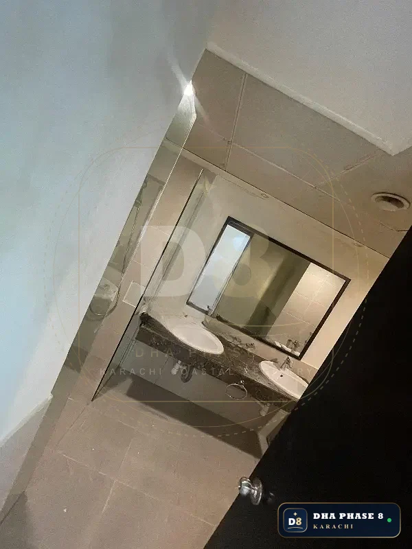 2,200 Sq Ft 3 Bed Apartment in Emaar Crescent Bay (Coral Towers) | Direct Sea View