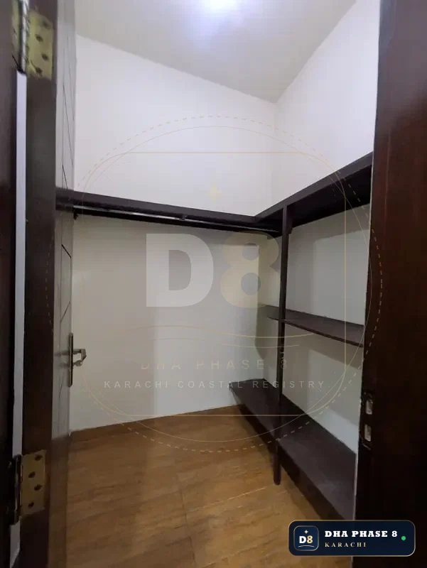 500 Sq Yd Lower Portion in Phase 8 | Brand New