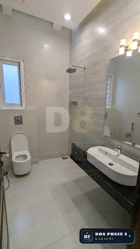 500 Sq Yd Upper Portion in Phase 8 | Brand New