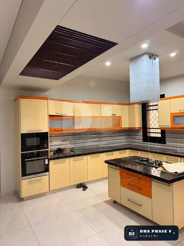 500 Sq Yd 5 Bed Designer Villa in Phase 8