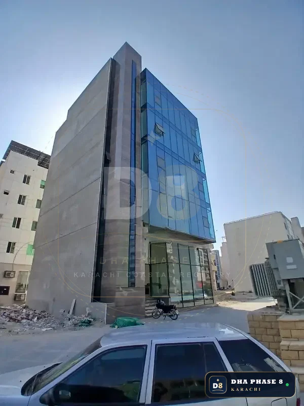 200 Sq Yd Commercial Plaza for Rent in Phase 8