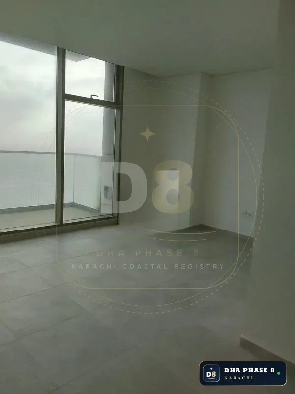 2,600 Sq Ft 3 Bed Apartment in Emaar Crescent Bay | Brand New