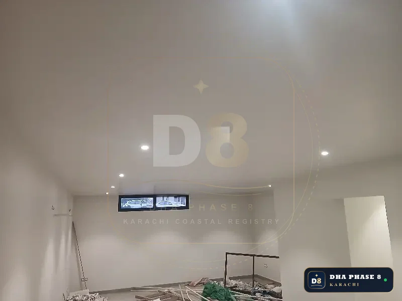 100 Sq Yd Commercial Plaza for Rent in Phase 8 | Brand New