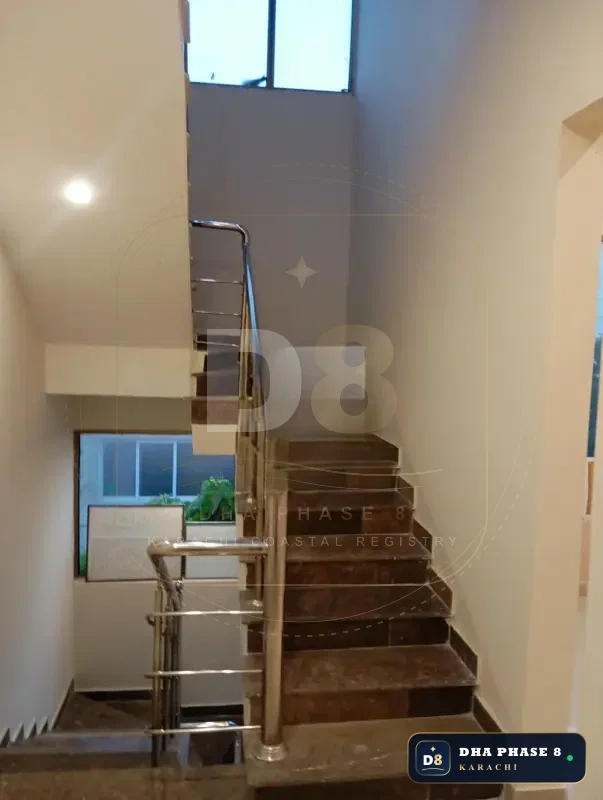 100 Sq Yd 4 Bed Designer Villa in Phase 8