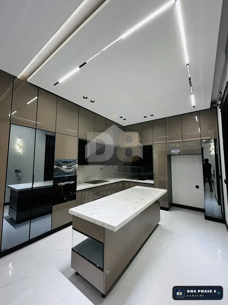 500 Sq Yd 5 Bed Designer Villa in Zone A