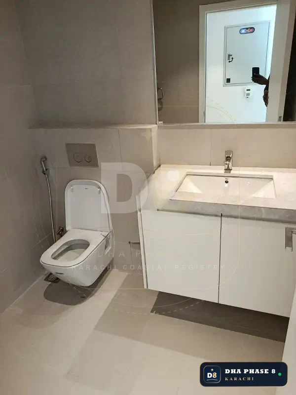 1,769 Sq Ft 2 Bed Apartment in Emaar Crescent Bay (The Views)