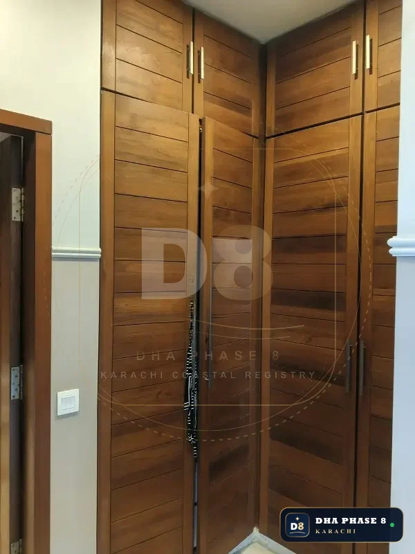 500 Sq Yd 5 Bed Designer Villa in Phase 8