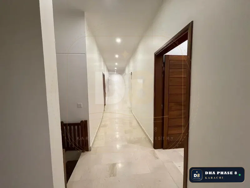 500 Sq Yd Upper Portion in Phase 8