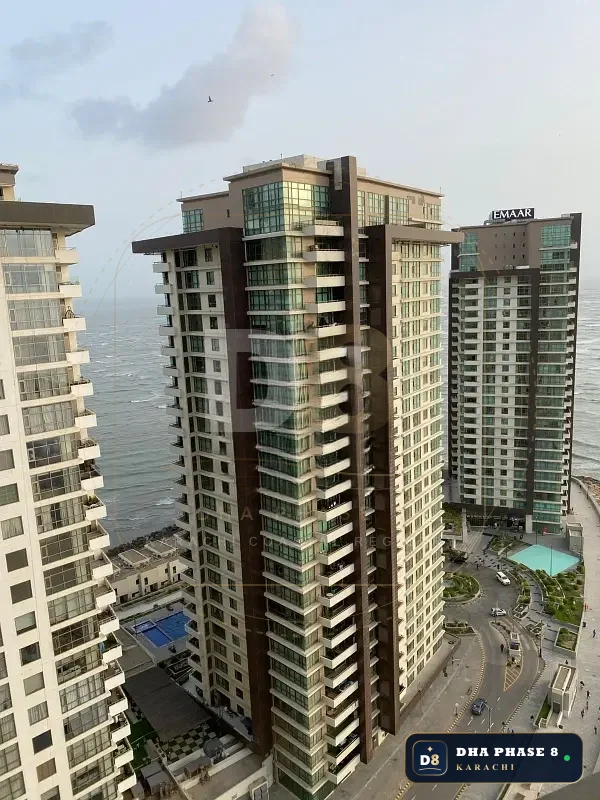 2,500 Sq Ft 3 Bed Apartment in Emaar Crescent Bay | Direct Sea View