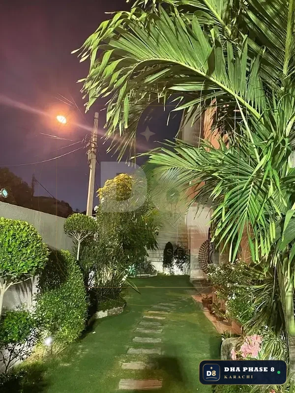 500 Sq Yd 4 Bed Designer Villa in Phase 8 | West Open